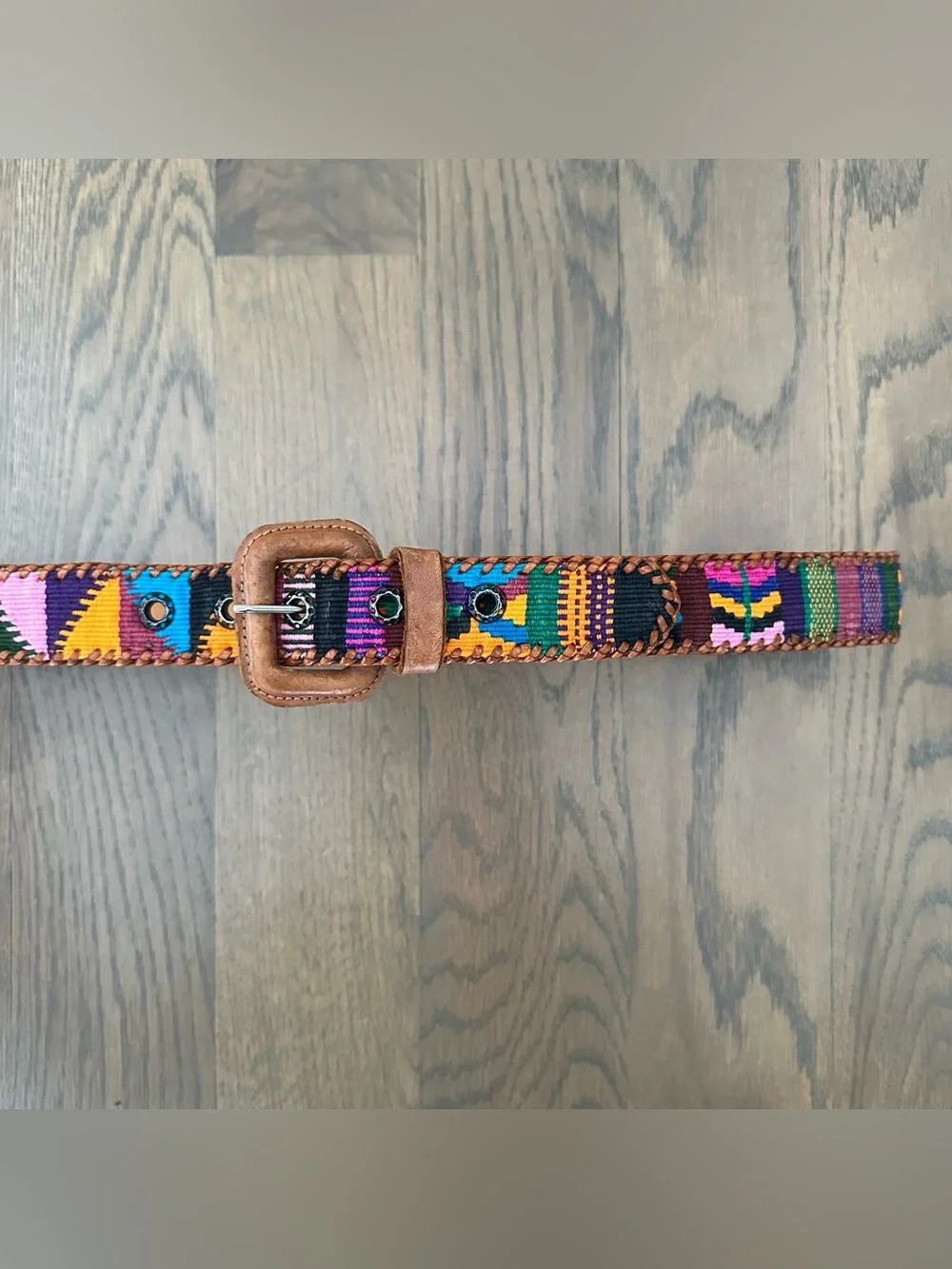 Anthropologie Vintage Embroidered Leather Belt Camel Multicolor Size 32 / M